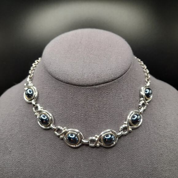 Vintage 1960s Faux Hematite Cabochon Necklace, 15 1/2", Silver Tone - Picture 2 of 10